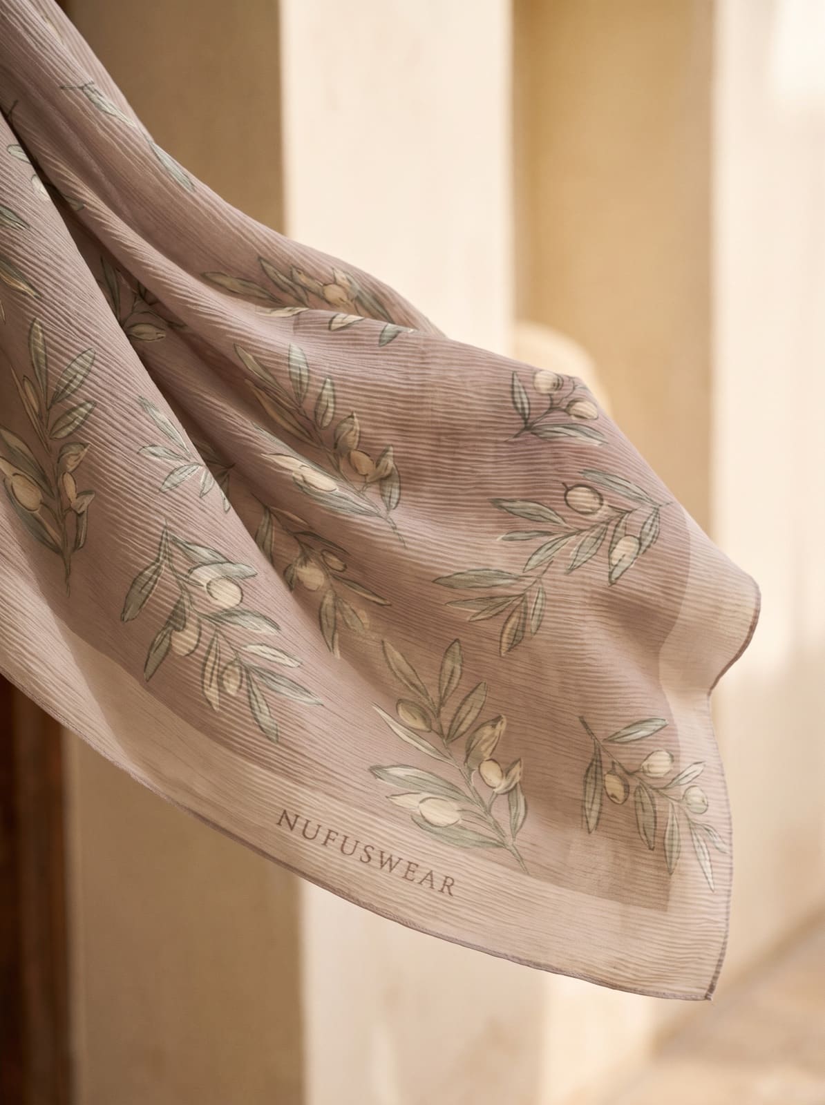The Everyday Crinkle — Soft Taupe